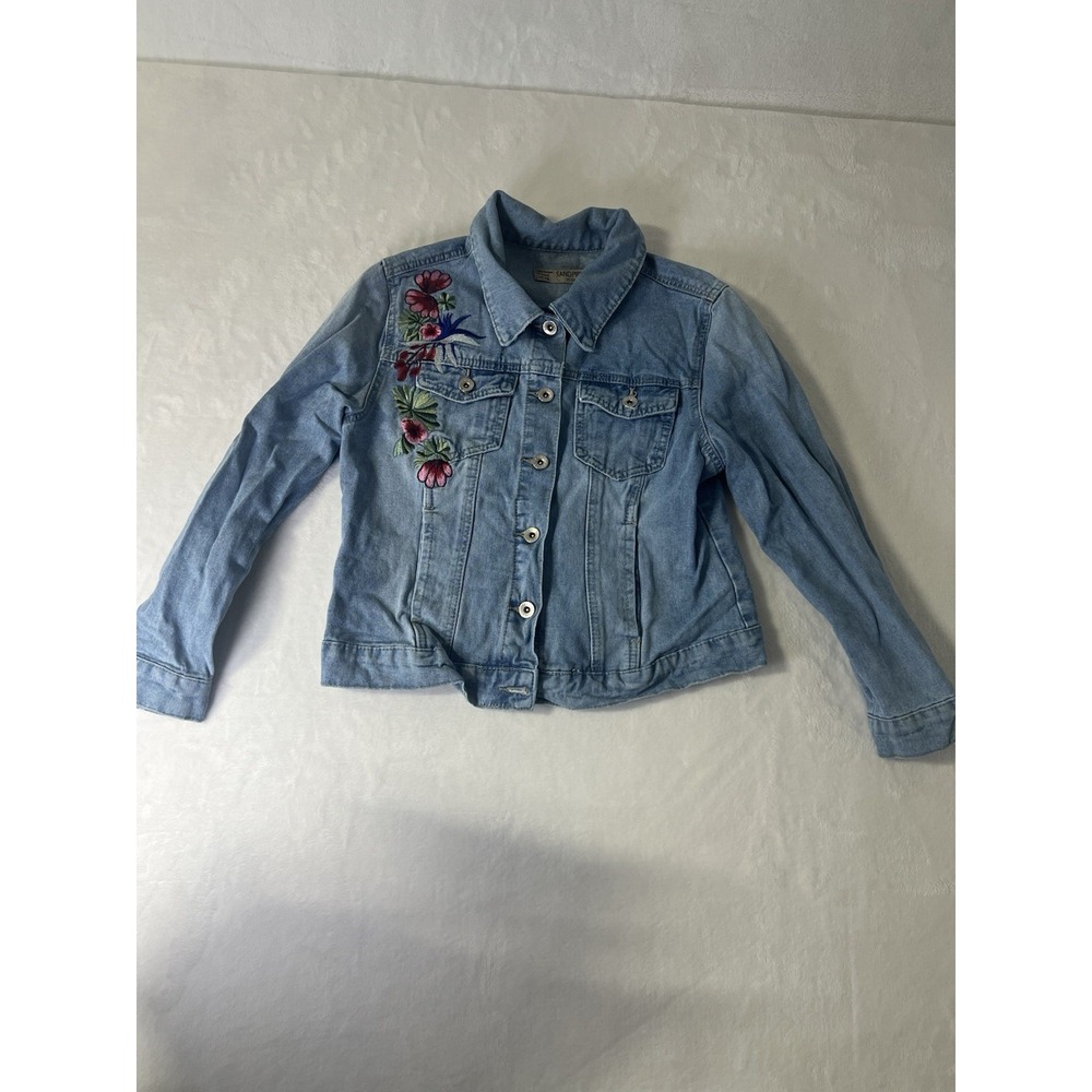 SandPiper Womens Blue Denim Jacket Petite Medium Floral Embroidered Button Up